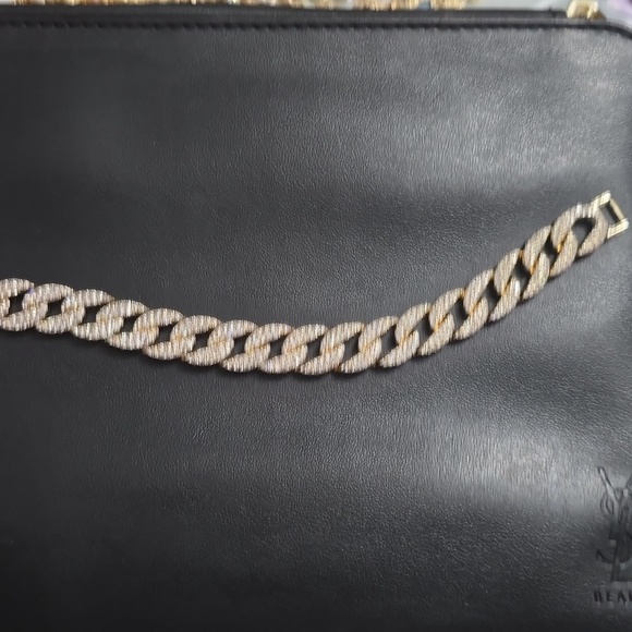 Jewelry - Picture 3 of 3